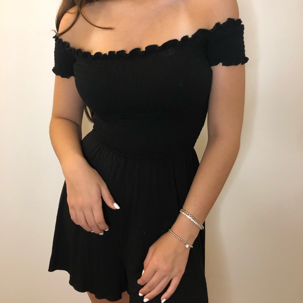 Effortless Black Off-Shoulder Garage Romper